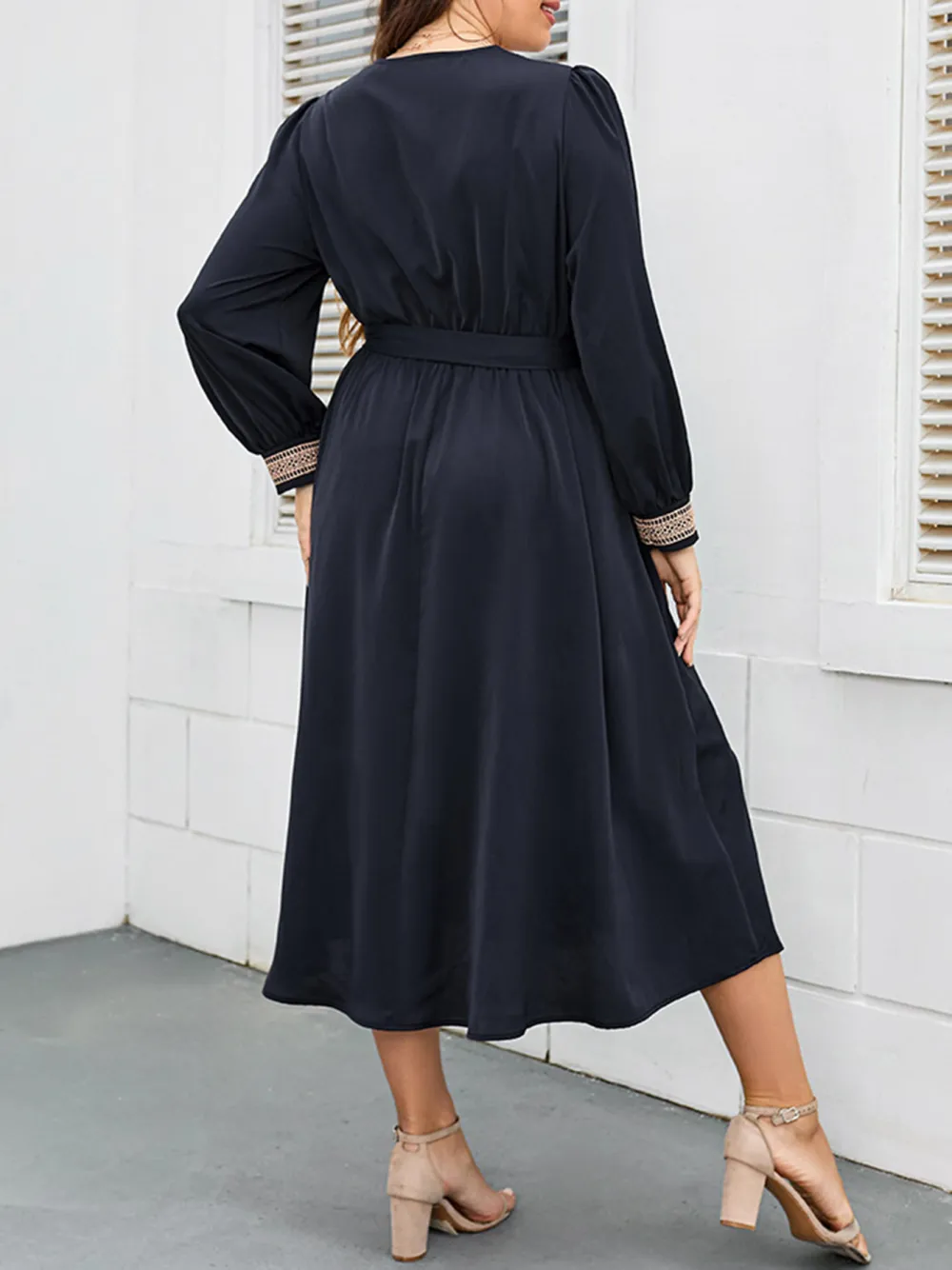 New Dress Women Fashion Large Size Loose V Neck Dress