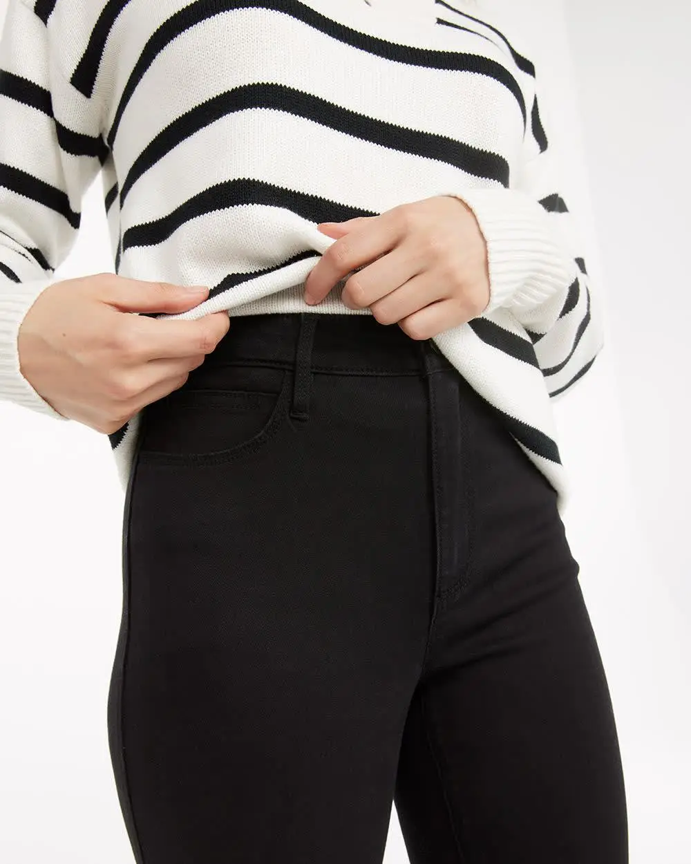 High-Rise Black Jean with Skinny Leg - The Signature