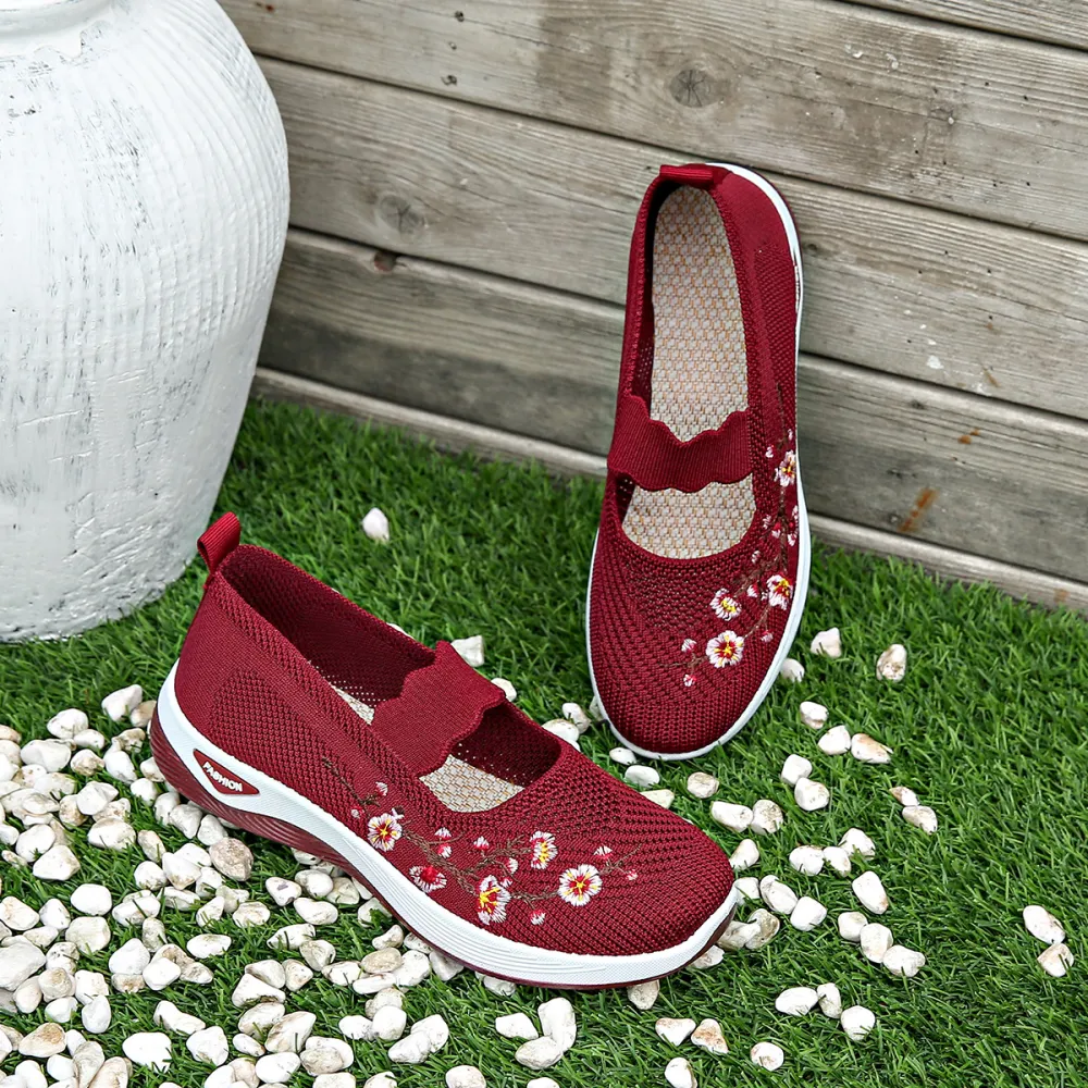 Old Beijing Cloth Shoes Soft Sole Comfortable Middle-Aged and Elderly Mom Shoes