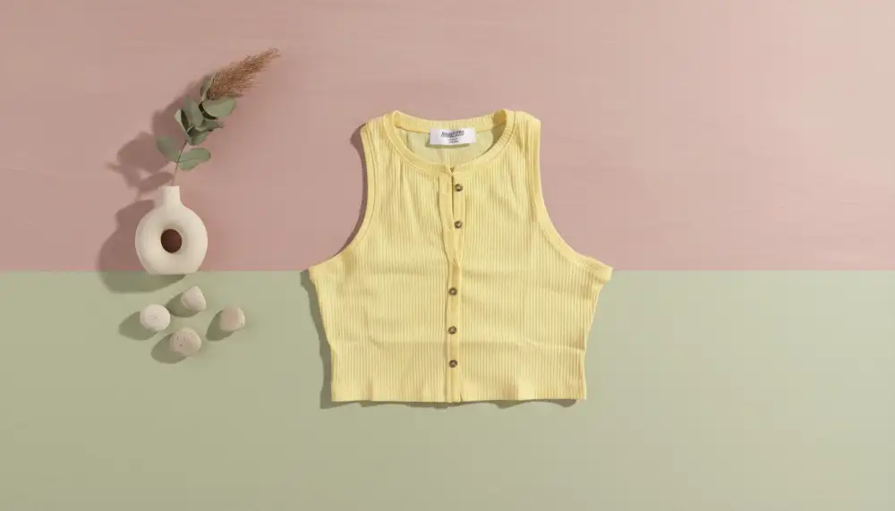 Button Front Sleeveless Crop Shirt
