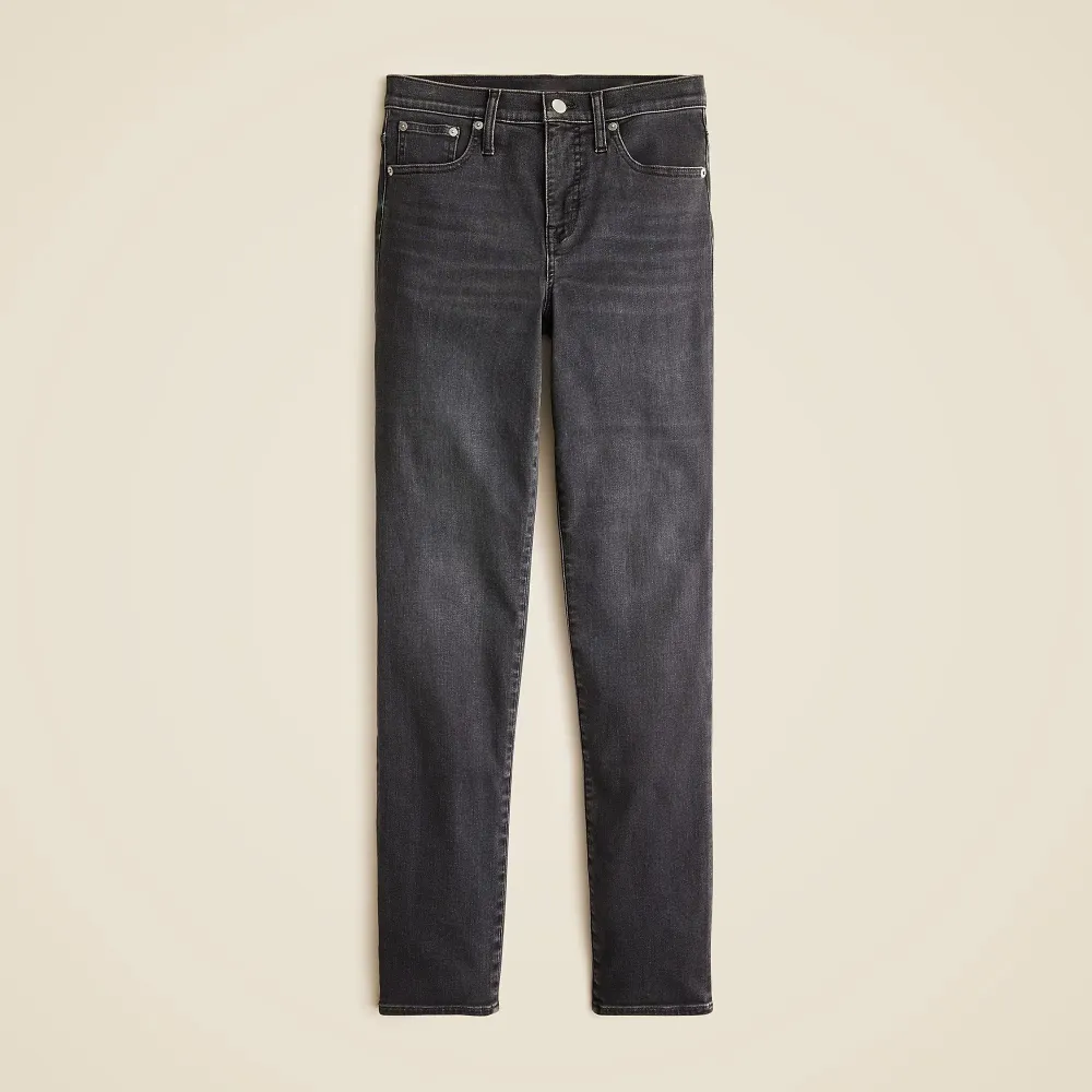Daily Mid-Rise Slim Jeans