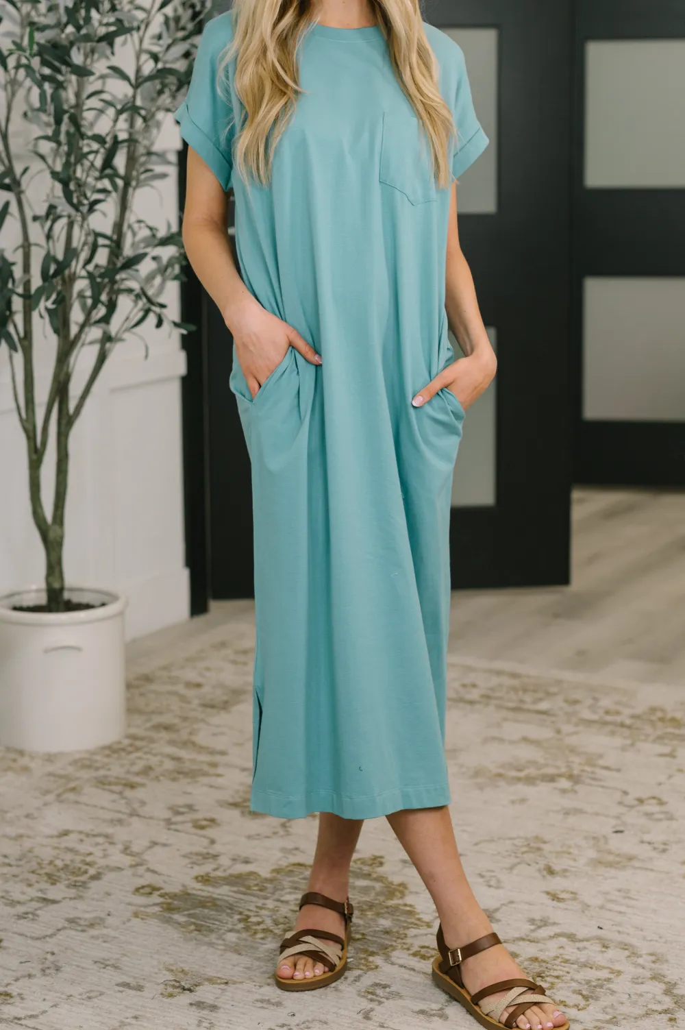 Casual Short Sleeve Midi Dress