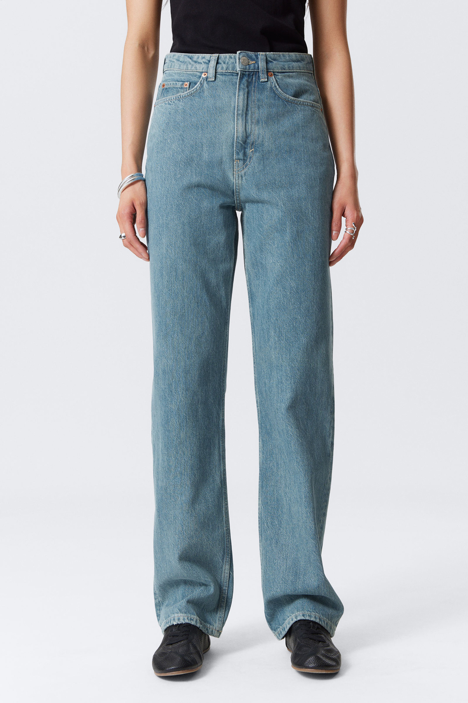 High Rise Jeans With Pockets