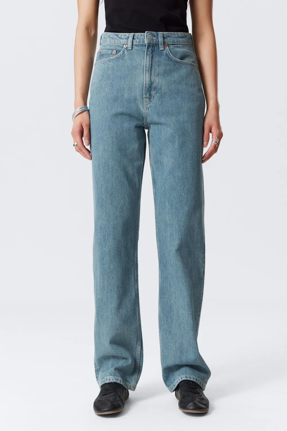 High Rise Jeans With Pockets