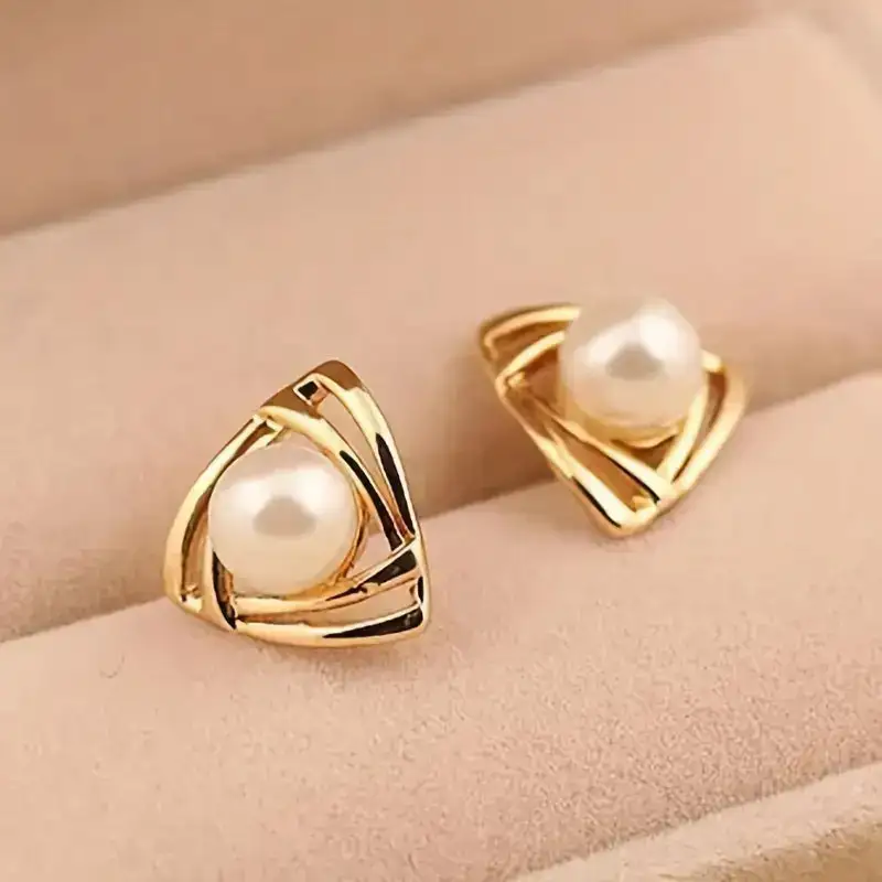 Raised Pearl Earrings