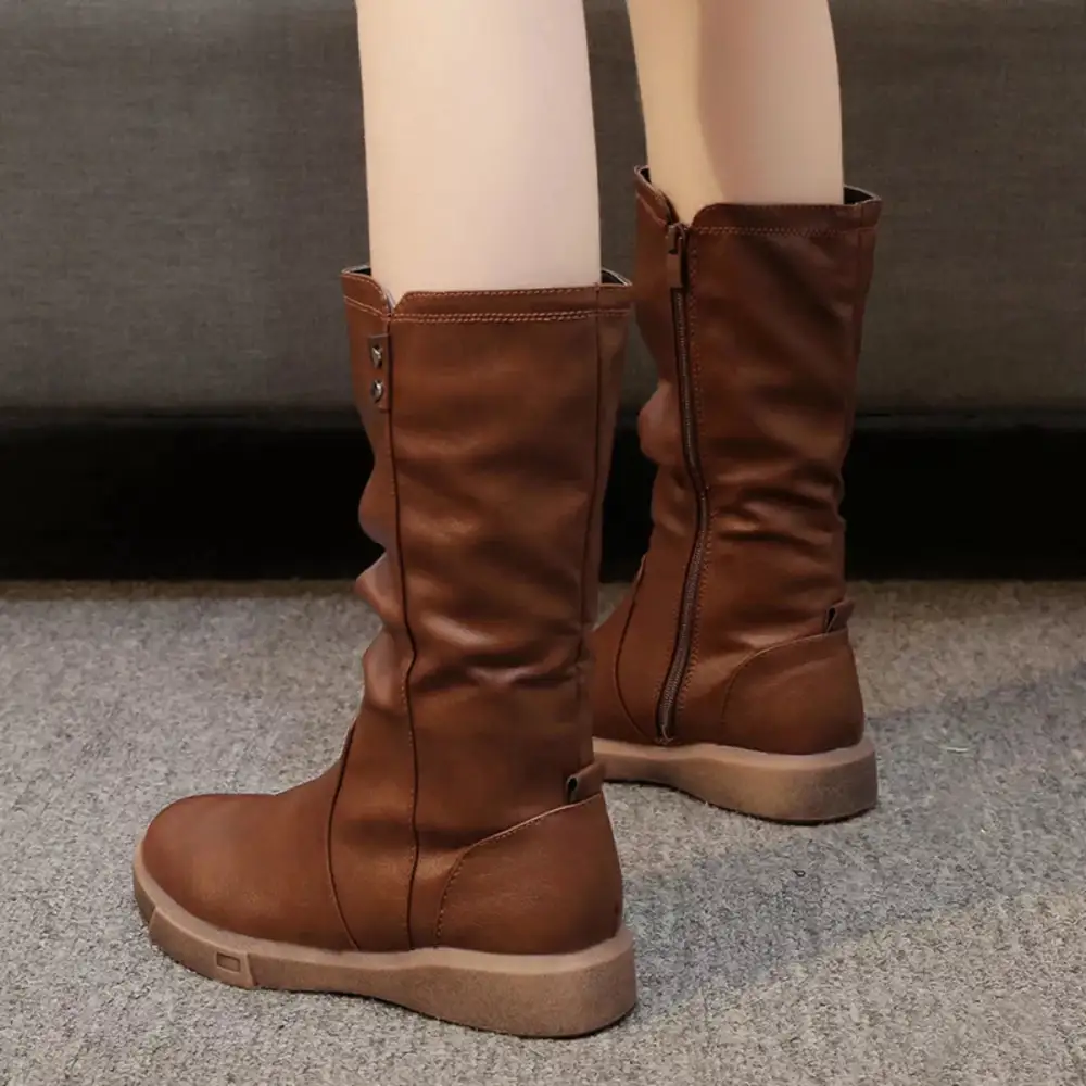 Modern Round Toe Platform Boots