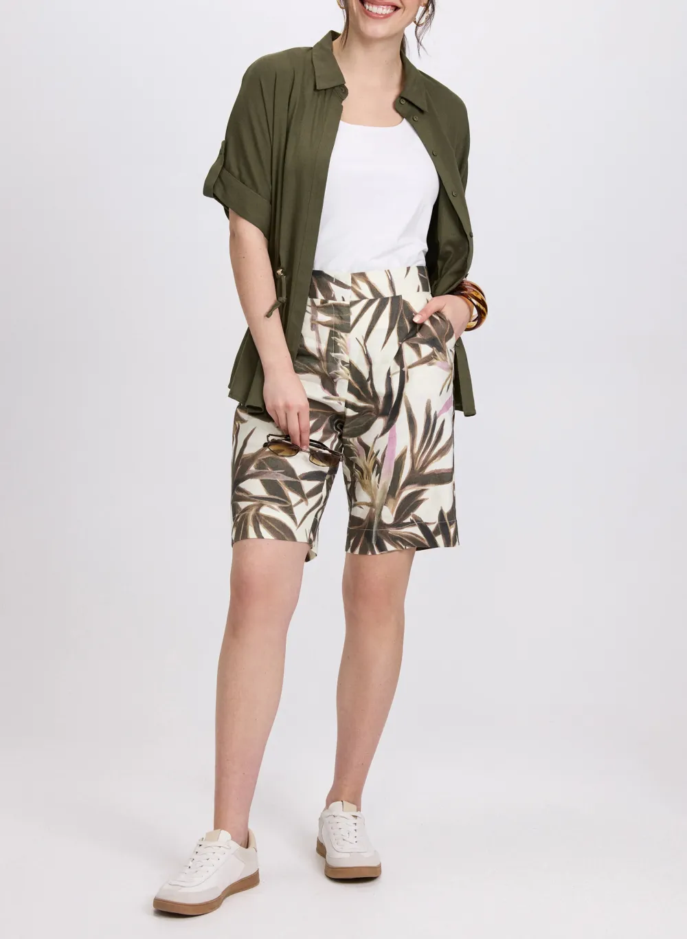 Versatile Casual Shirt In Safari Green