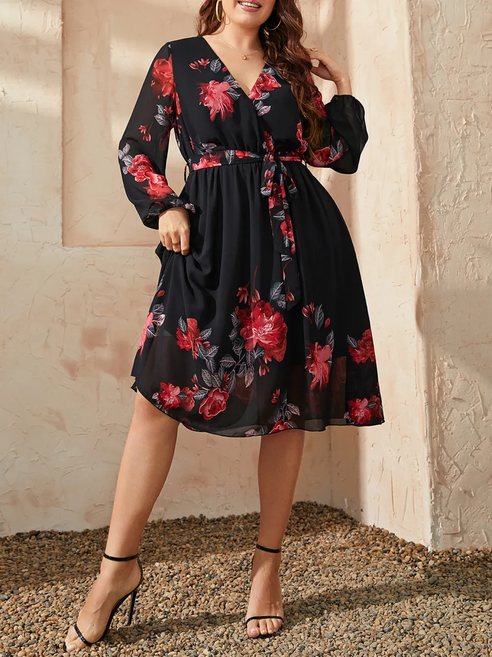 New V Neck Long Sleeved Flora Printed Dress