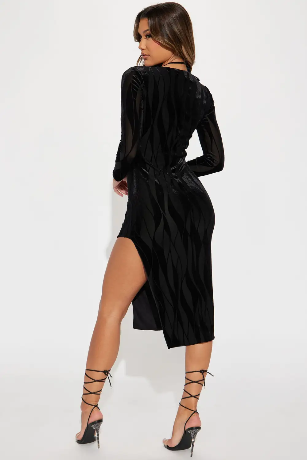 Naomi Velvet Midi Dress - Black