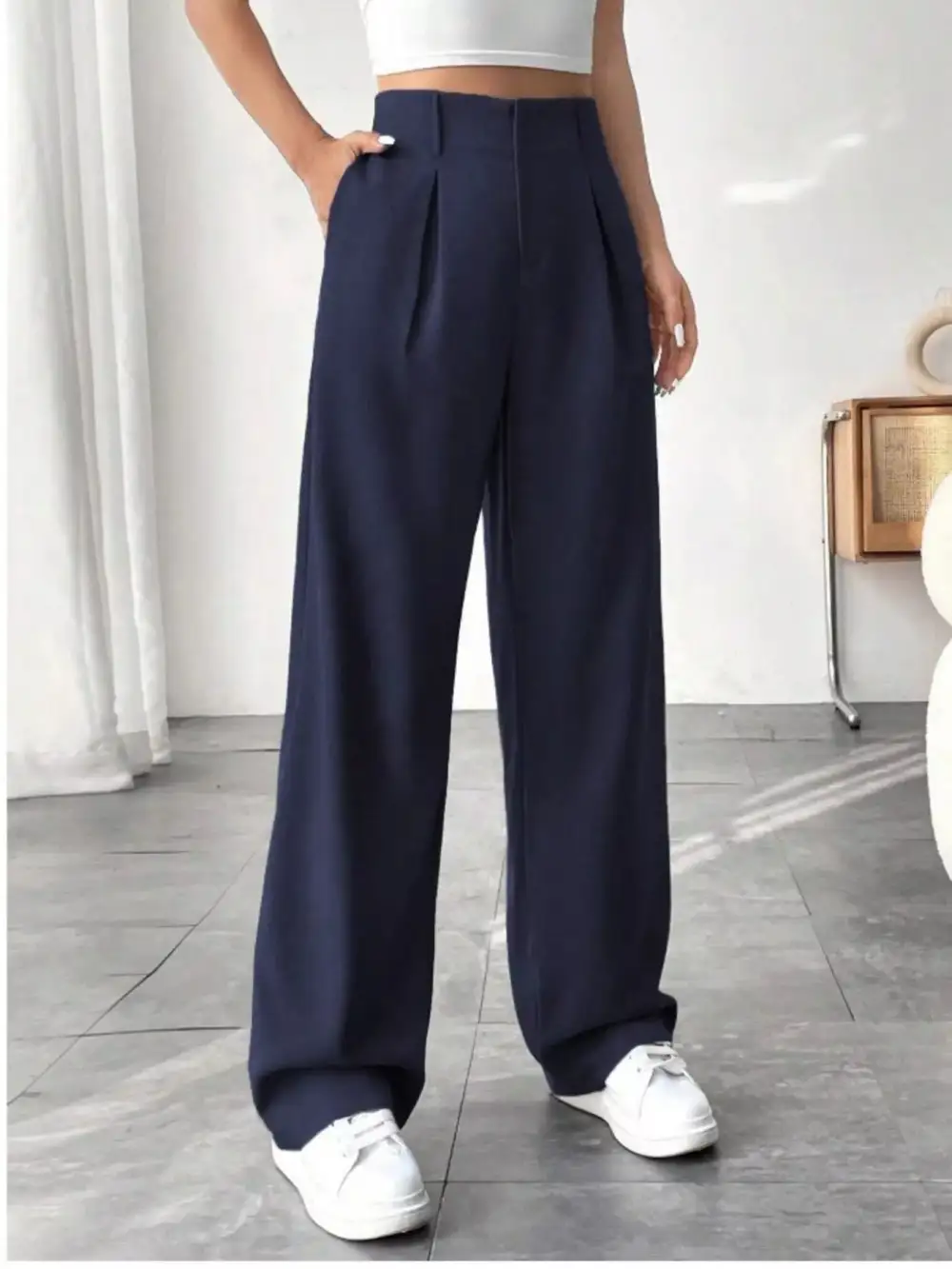 Everyday Wide Leg Pleated Pants
