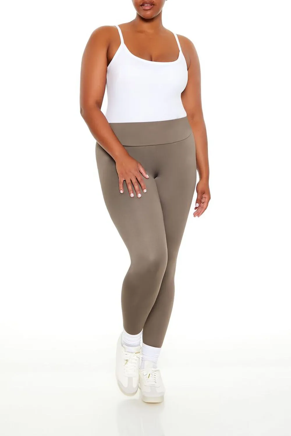 Plus Size Contour Sculpt Mid-Rise Leggings