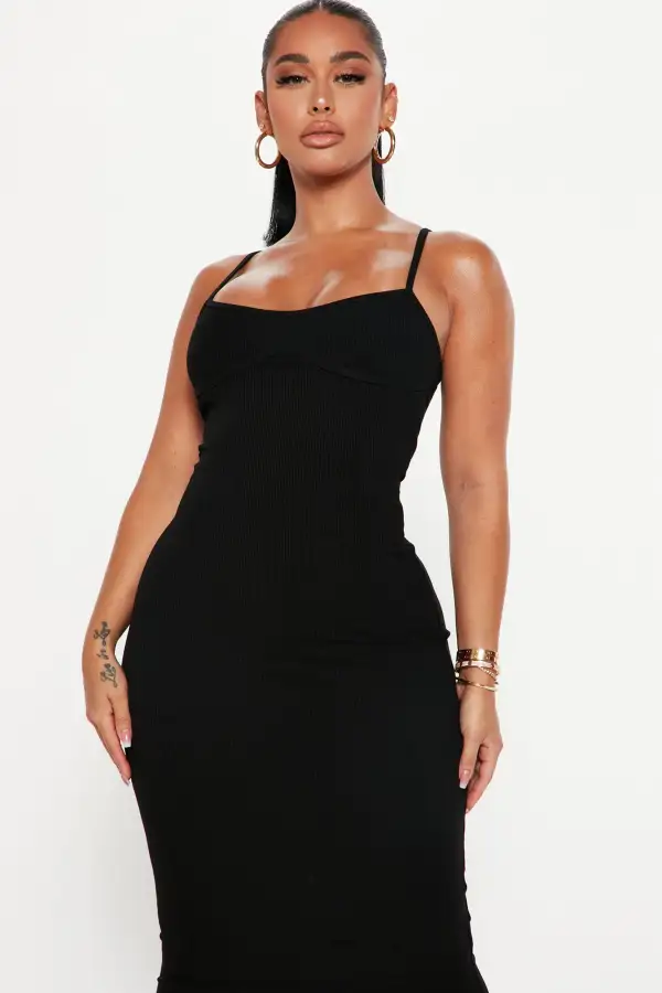 Mercedes Snatched Midi Dress - Black