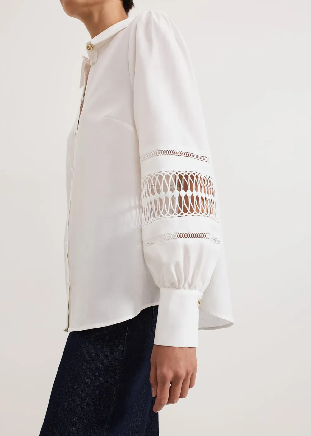 Design Hollow Versatile Commuter Style Shirt
