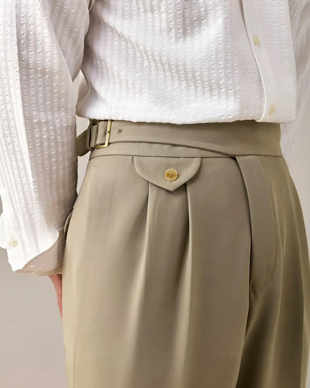 Clean Buckle Waist Trousers