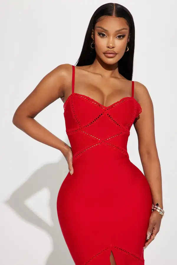 Sensual Bandage Midi Dress - Red