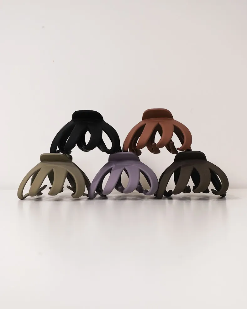 Chic Everyday Claw Hair Clip