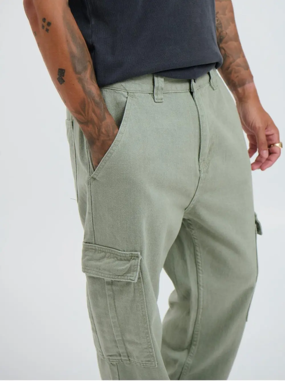 Simple And Comfortable Daily Slim Khaki Pant