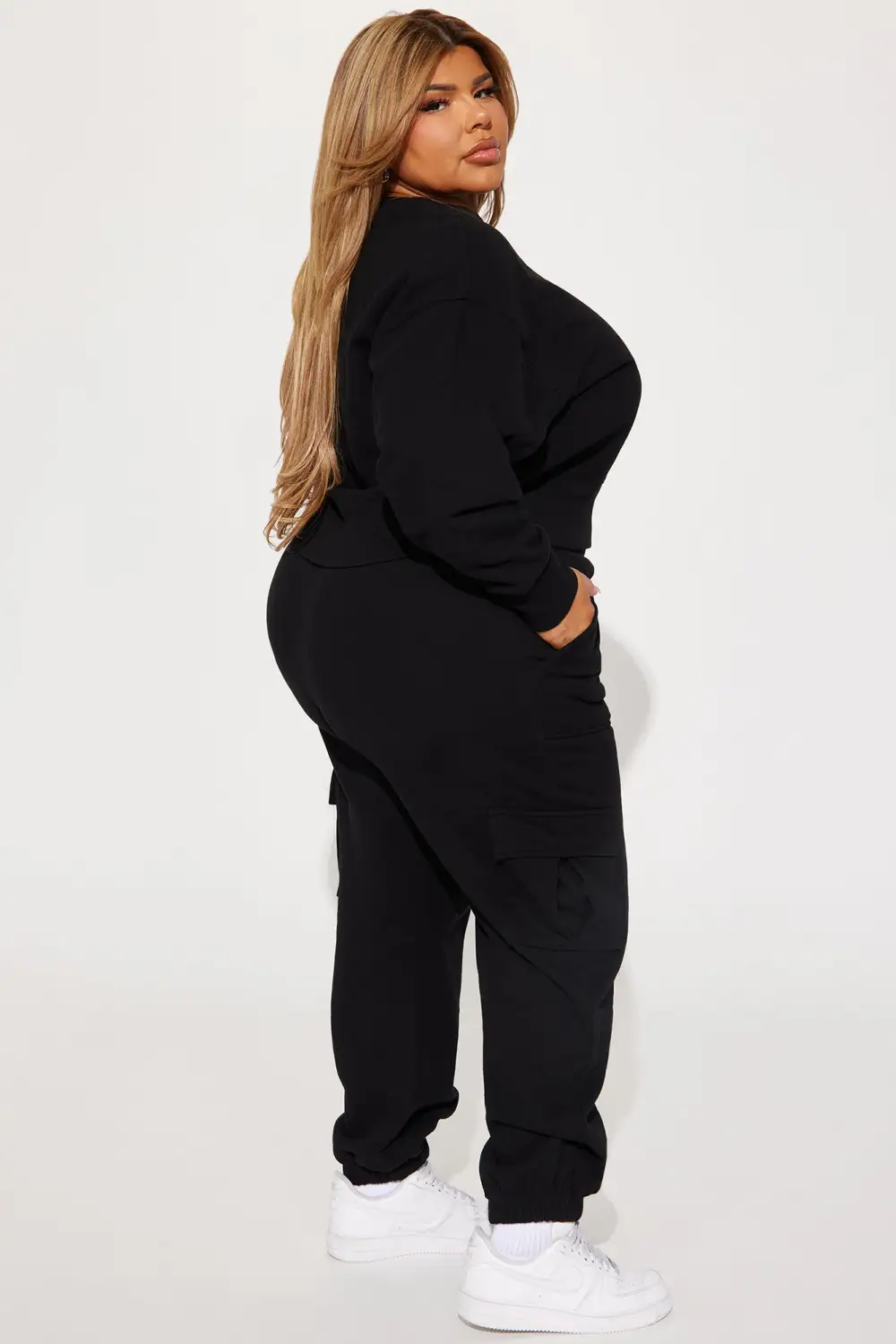 Follow Me Around Sweatsuit - Black