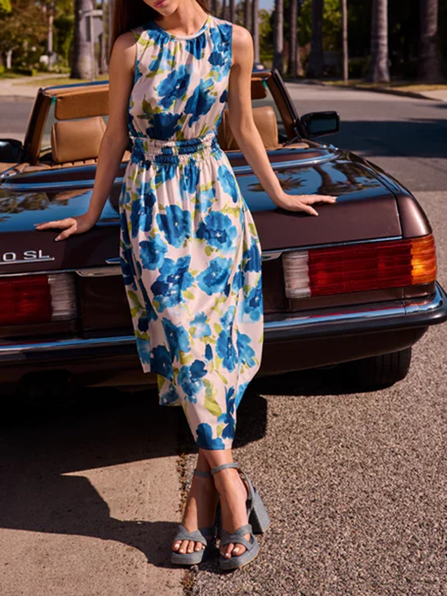Elegant Satin Dress With Slim Waist