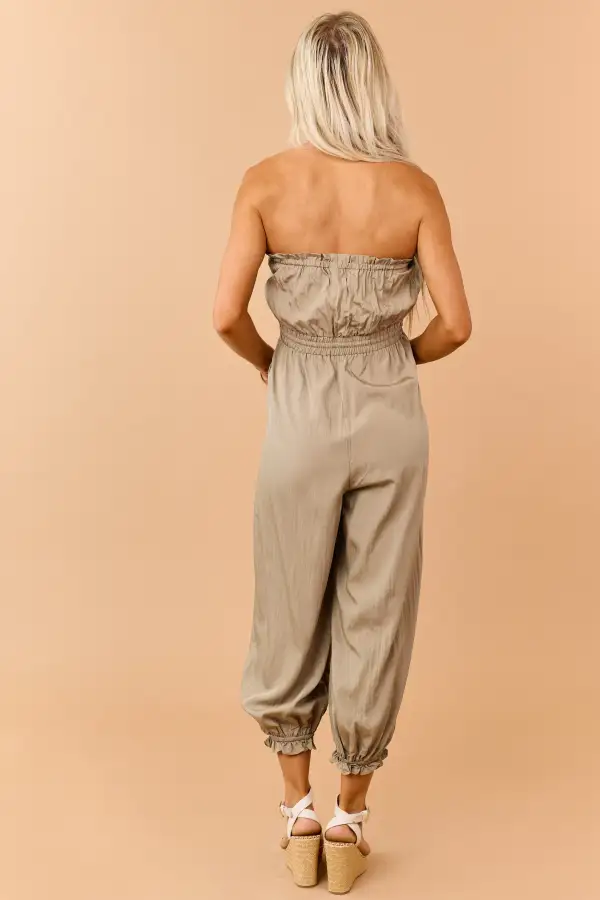 Peanut Strapless Balloon Leg Ruffle Trim