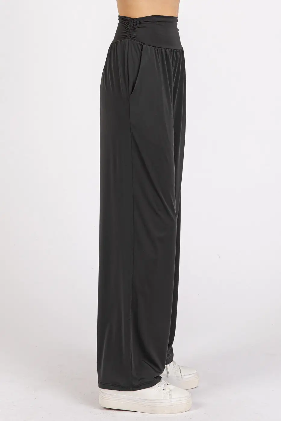 Stretch Banded Waist Wide Leg Pants With Pockets