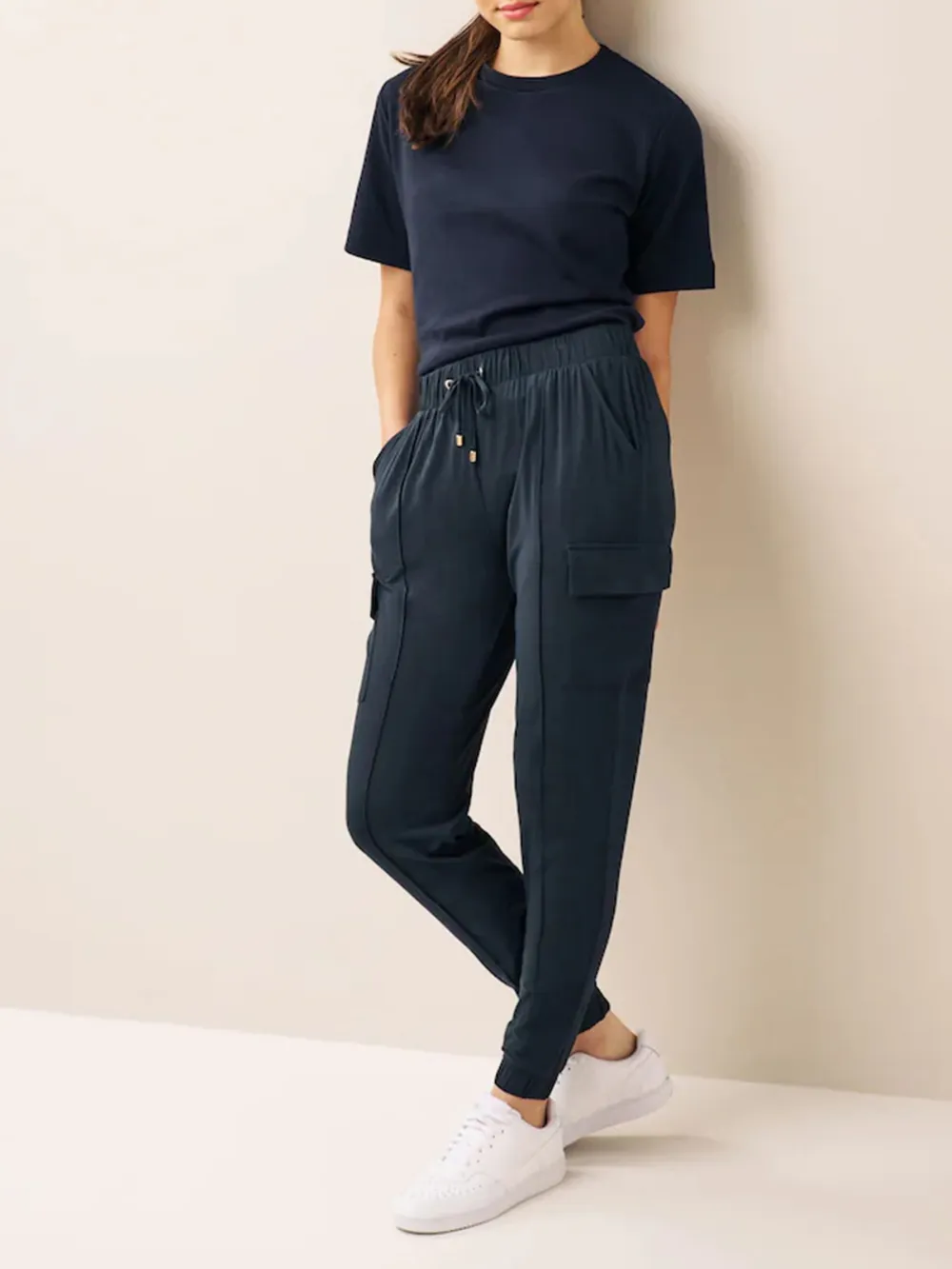 Solid Color Tapered Leg Workout Pants