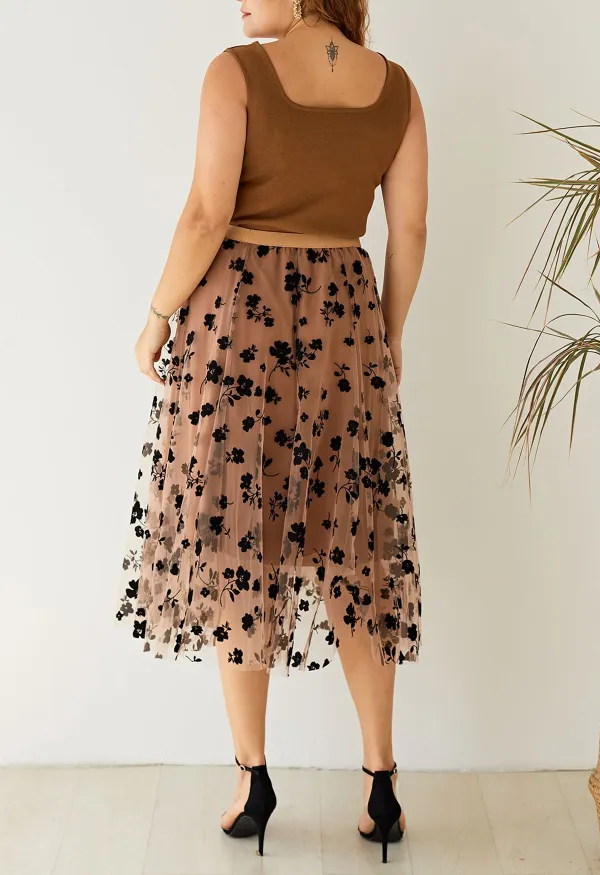 3D POSY DOUBLE-LAYERED MESH MIDI SKIRT IN CARAMEL