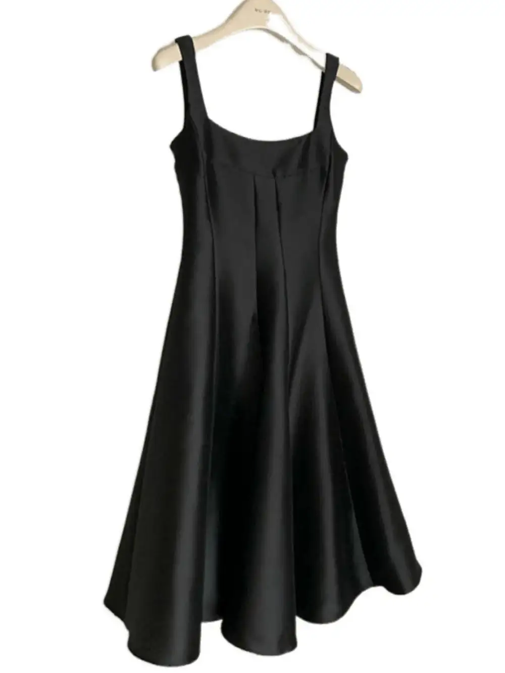 Silhouette A-Line Sleeveless Midi Dress