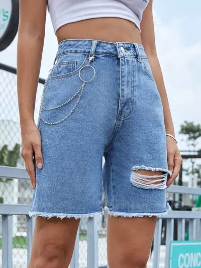 Weekend Simple Raw Hem Shorts