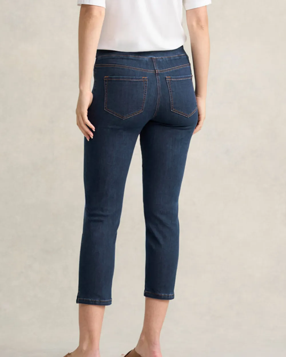 Cropped Pants For Chic Minimalist Style