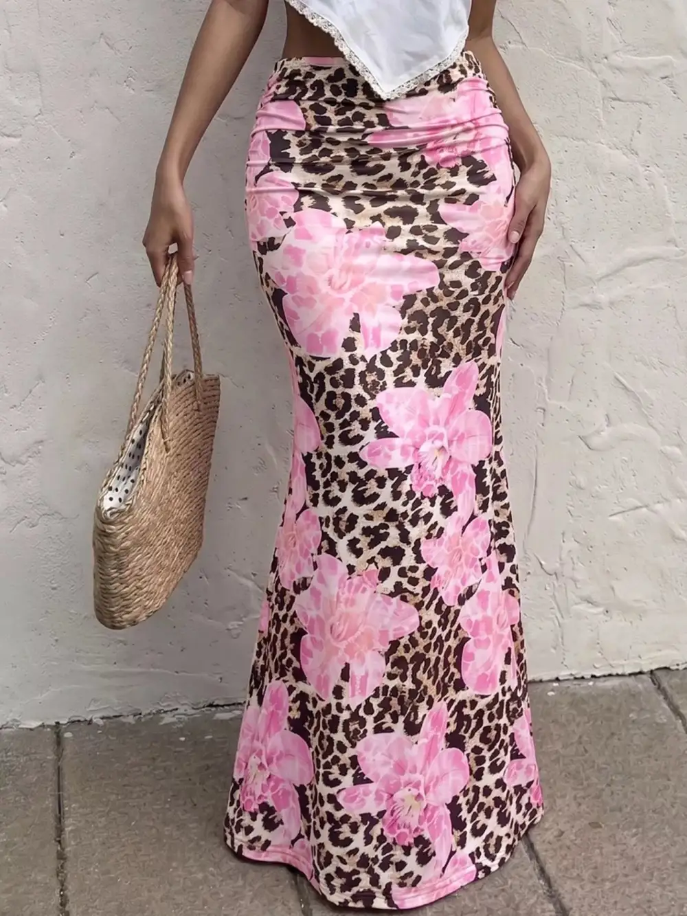 Softened Fitted Lace Skirt