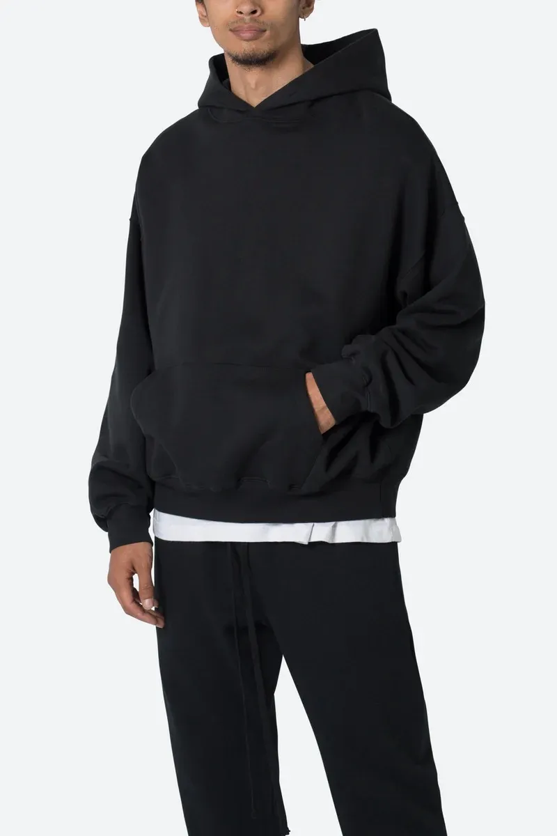 JET BLACK OVERSIZED HOODIE
