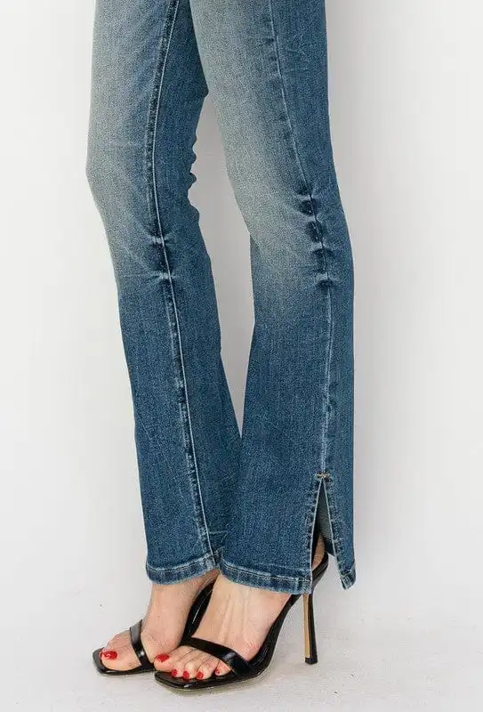 ??GYPSY FOX-HIGH RISE Y2K BOOT CUT JEANS