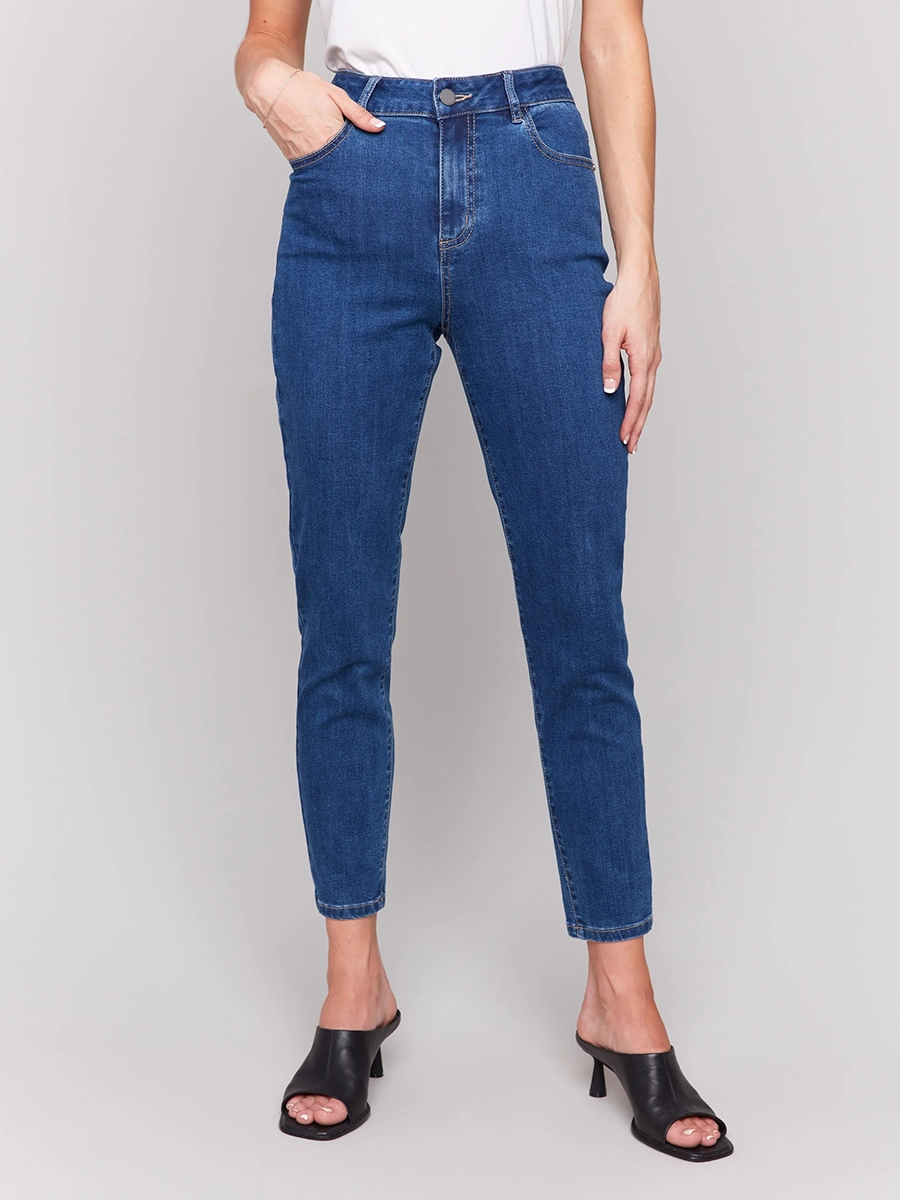 Soft Skin-Friendly Straight-Leg Slim Jeans