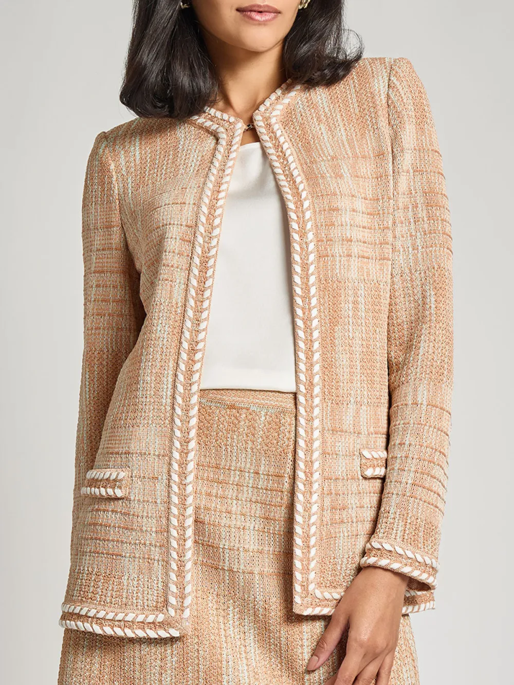 Long Sleeved V-Neck Knitted Jacket