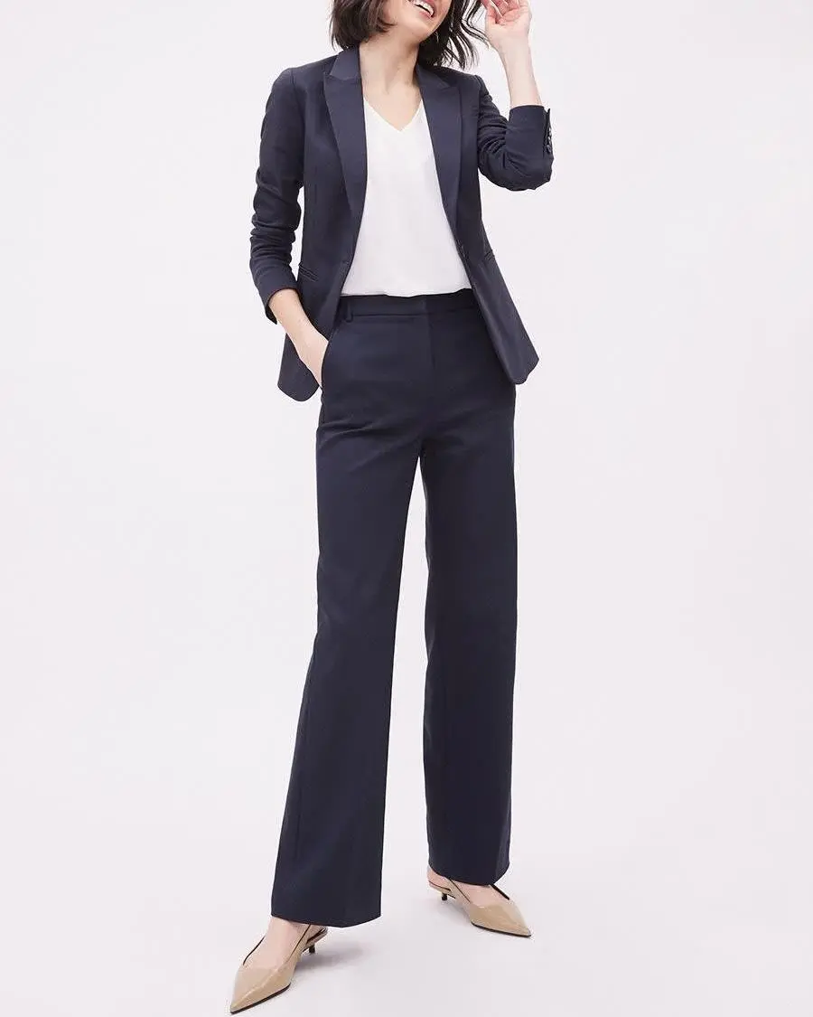 Navy Tailored Women's Blazer with Minimalist Style