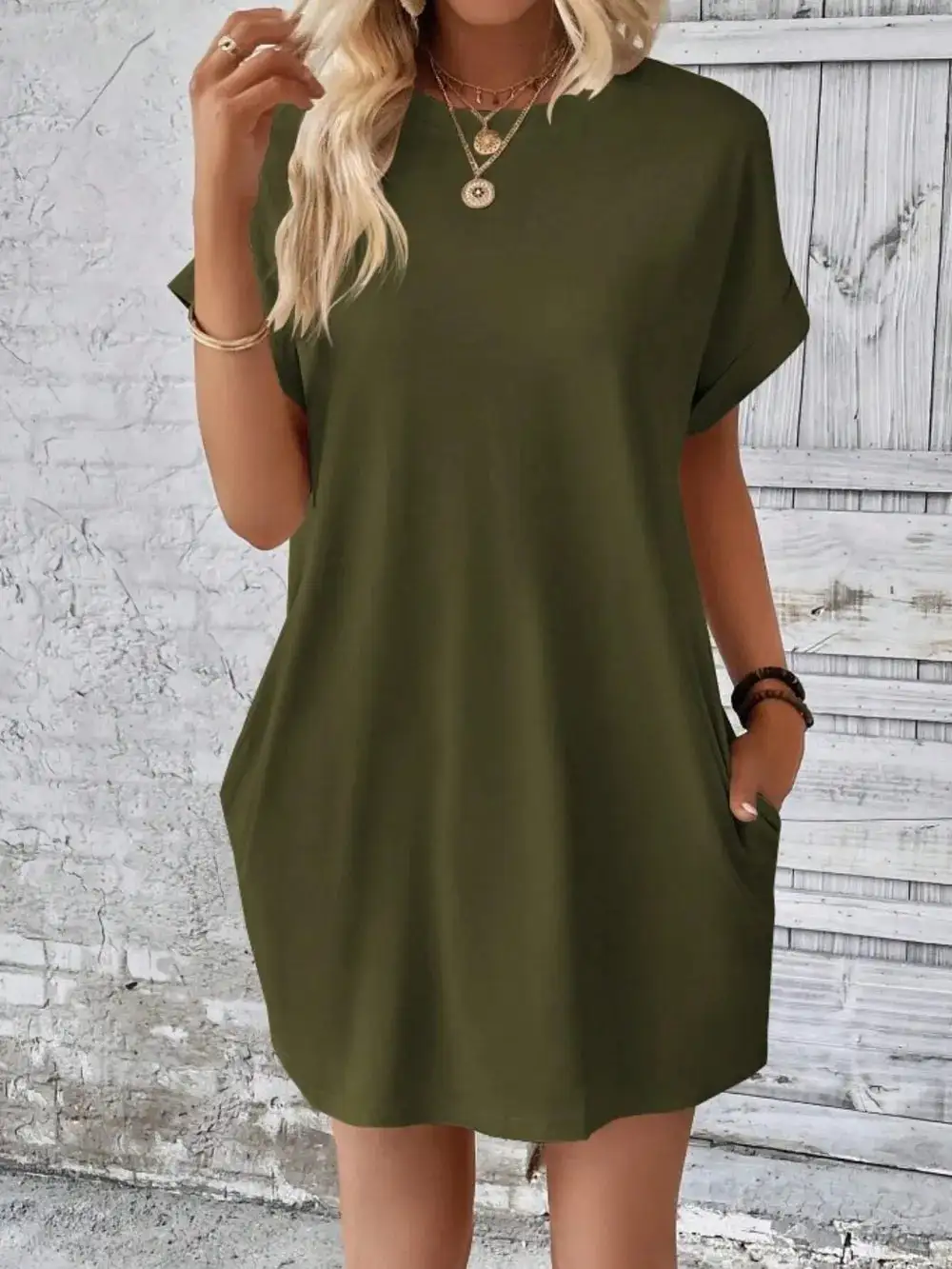 Relaxed Pocket Detail Round Neck Dress