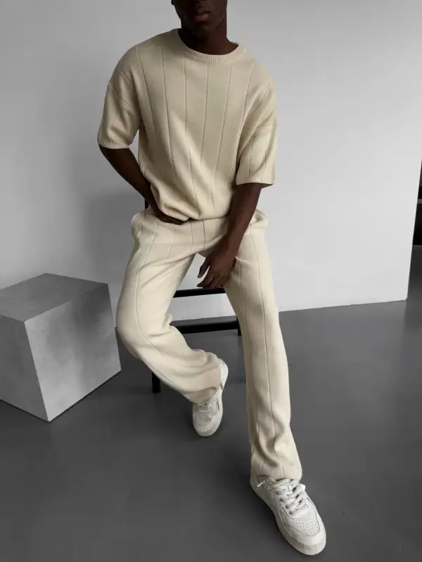 Relaxed Minimal T-Shirt