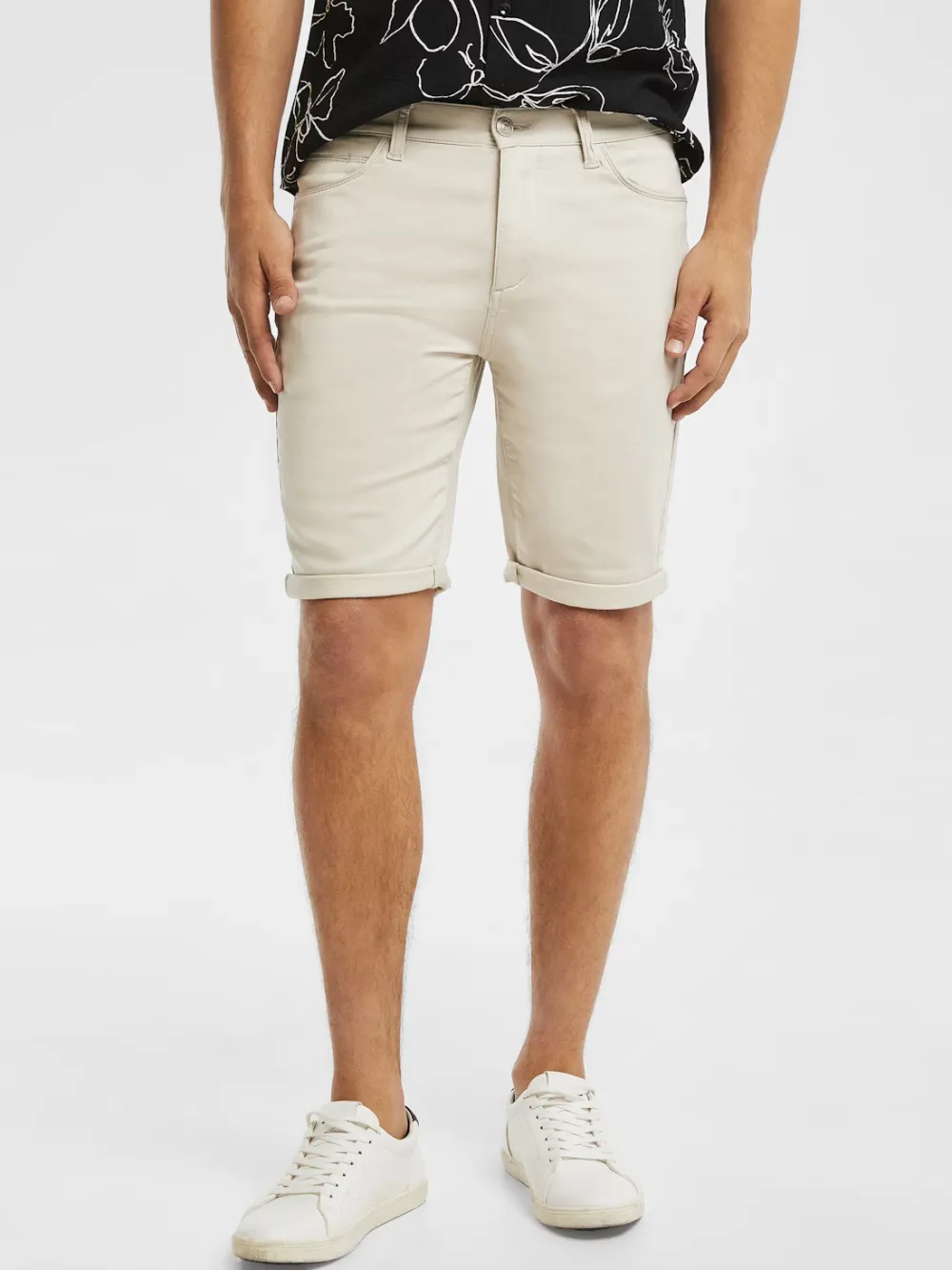 Sand Casual Style Short