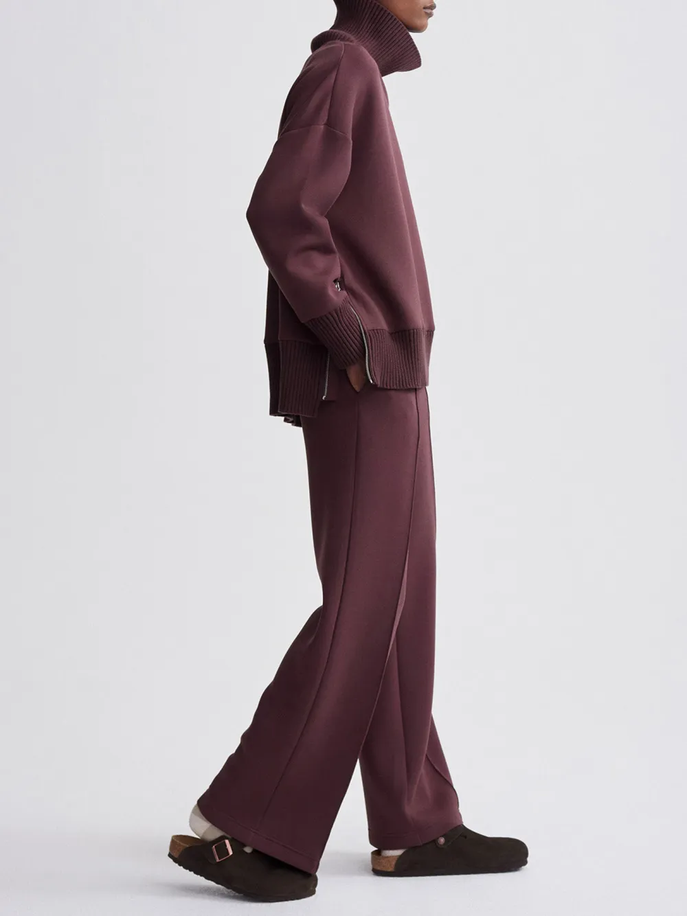 Elegant Turtleneck Textured Knit Sweatshirt