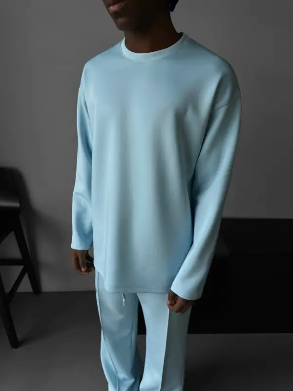 Clean Relaxed Diver Inspired Sweatshirt