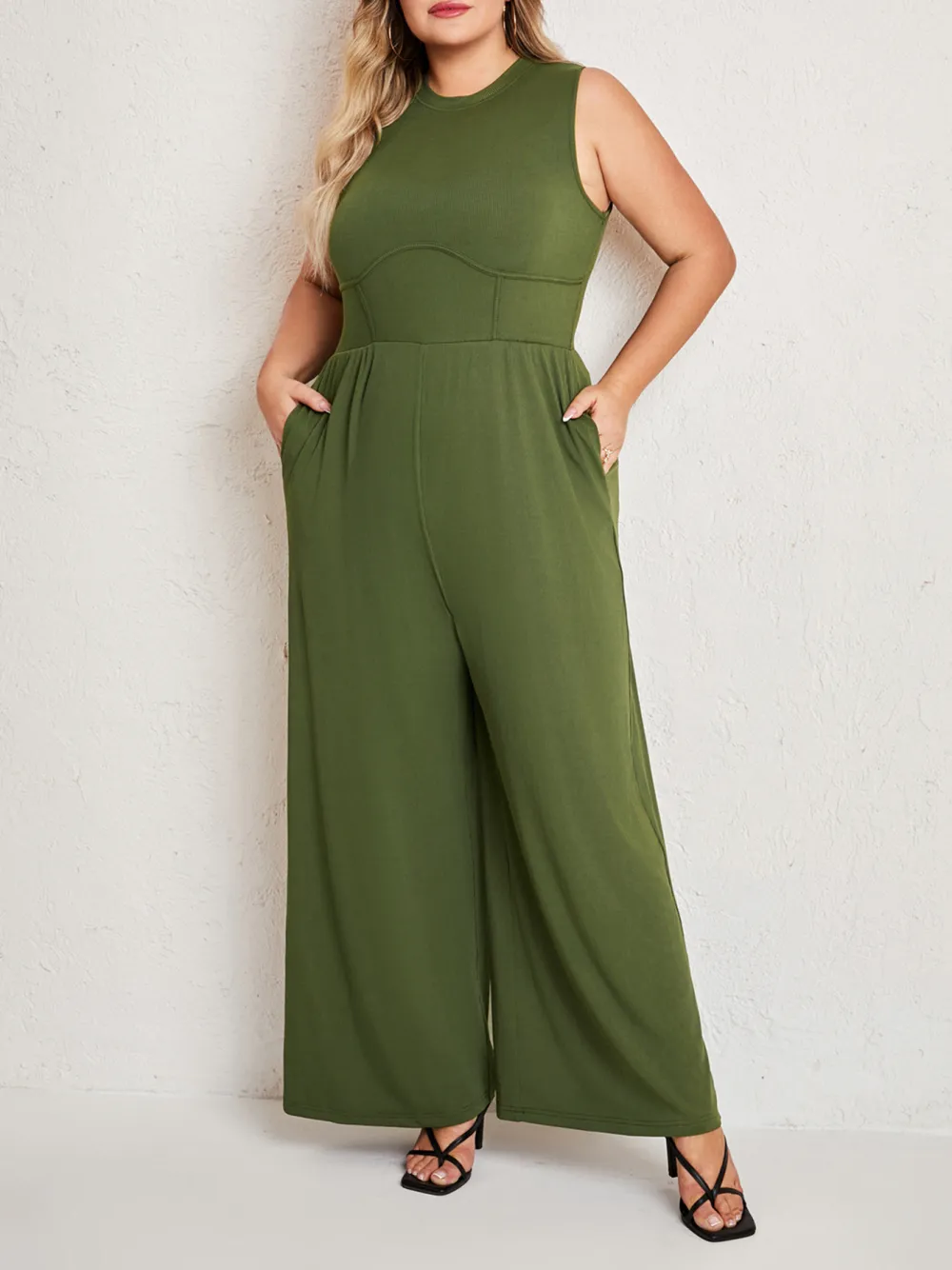 Ladies New Solid Color Sleeveless Straight Pants Suit