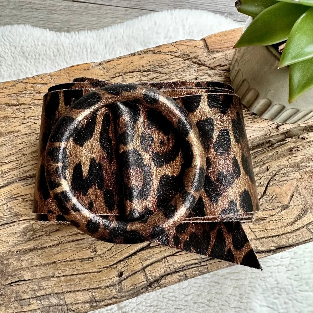 Leather Circle Buckle Belt
