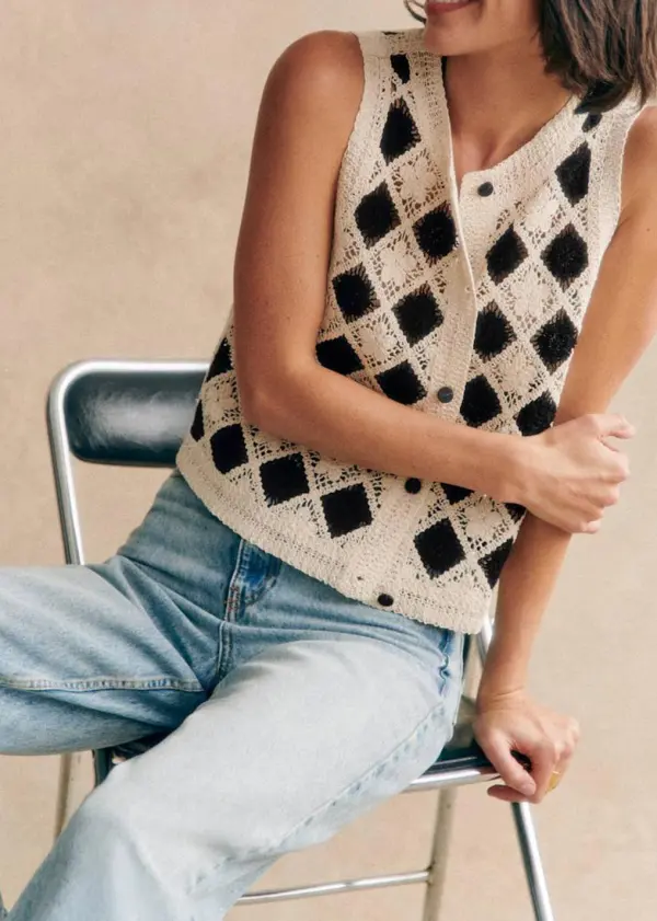 Two Tone Sleeveless Shirt