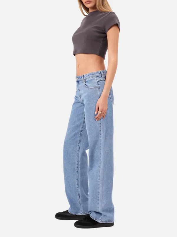 Pocketed Low-Rise Straight Jeans
