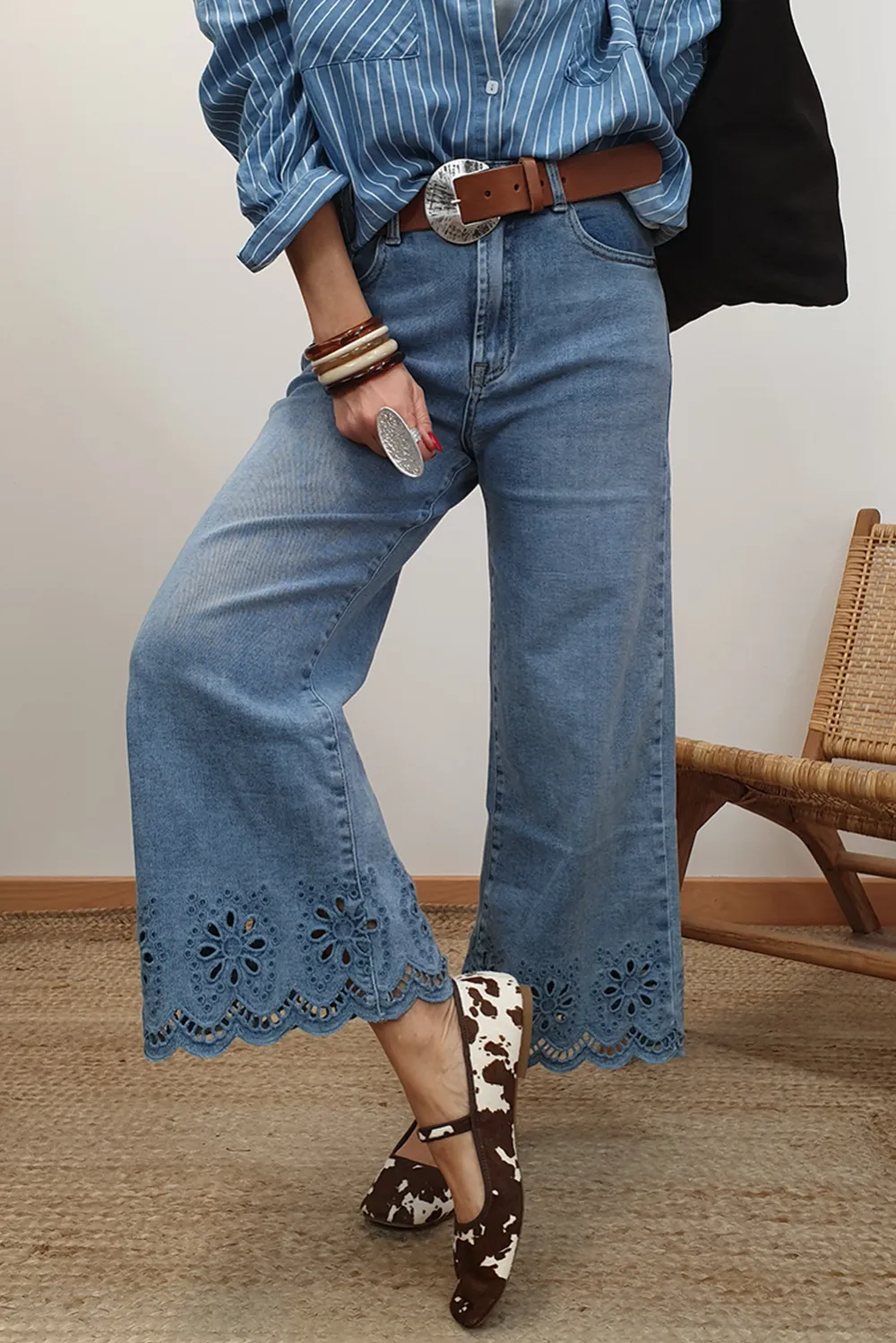 Embroidered Cropped Wide Leg High Waist Jeans