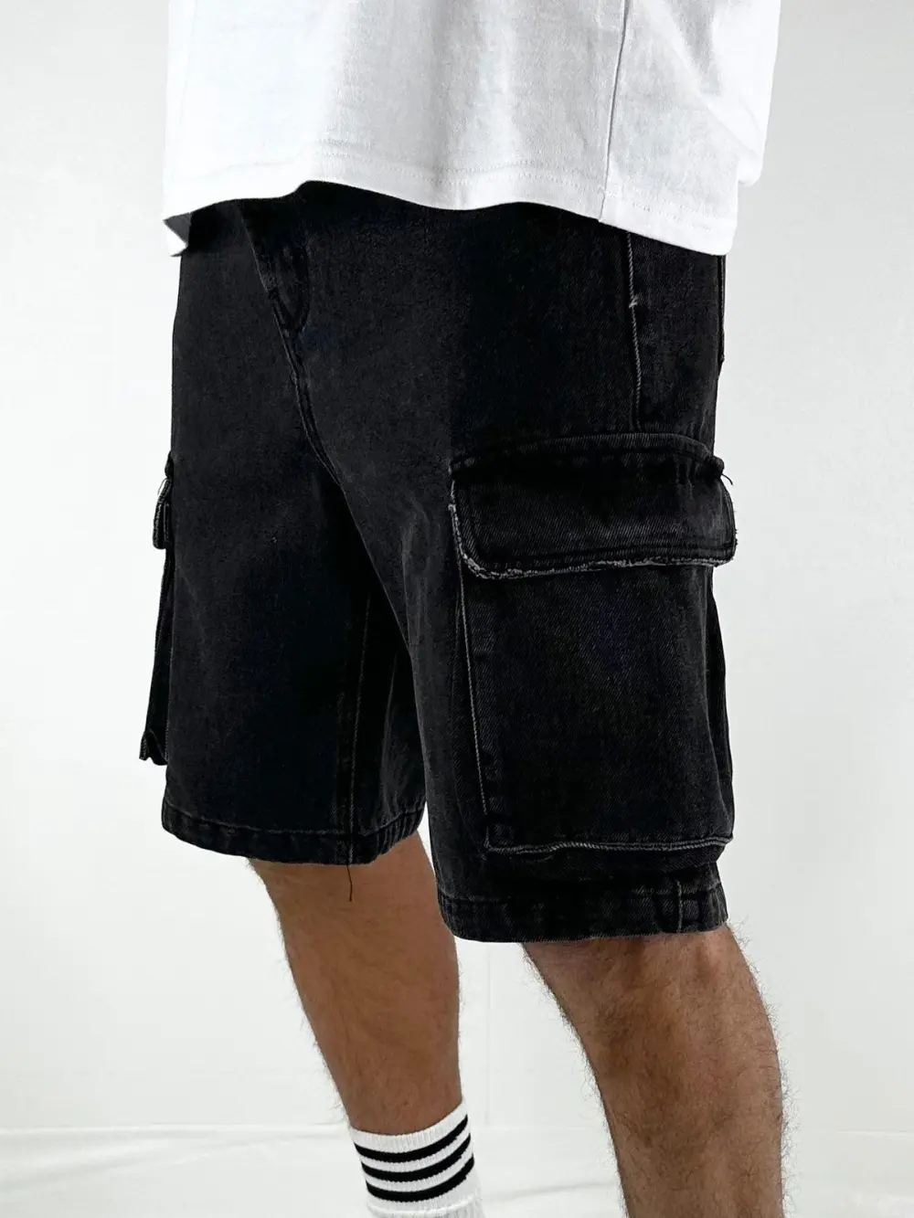 Casual And Comfortable Black Denim Shorts