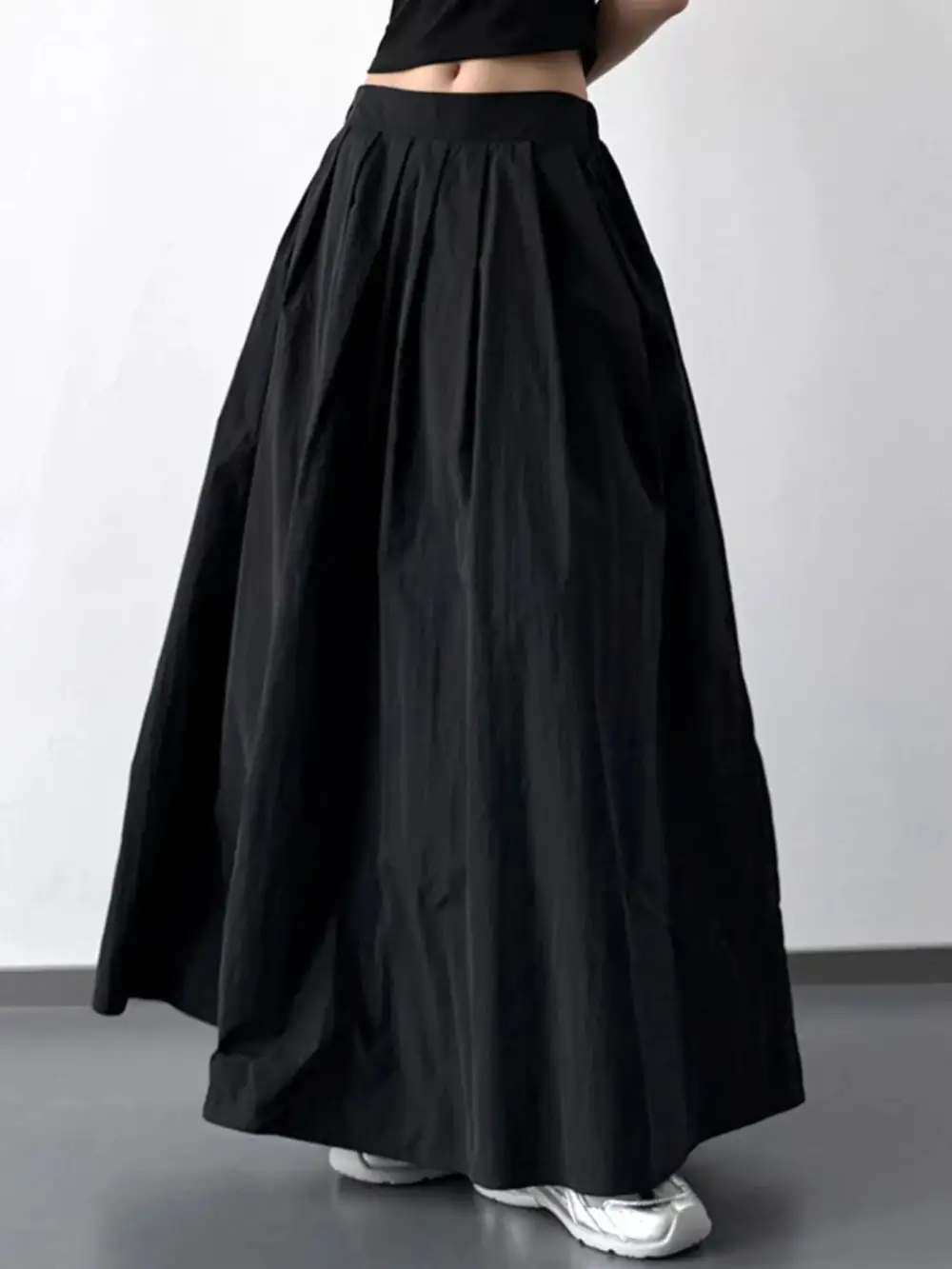 Pleated Linen Maxi Skirt