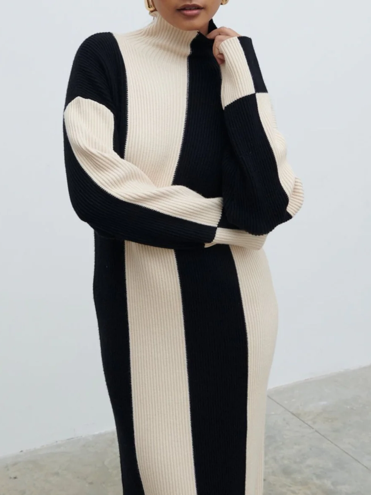 High Funnel Neck Knit Dress