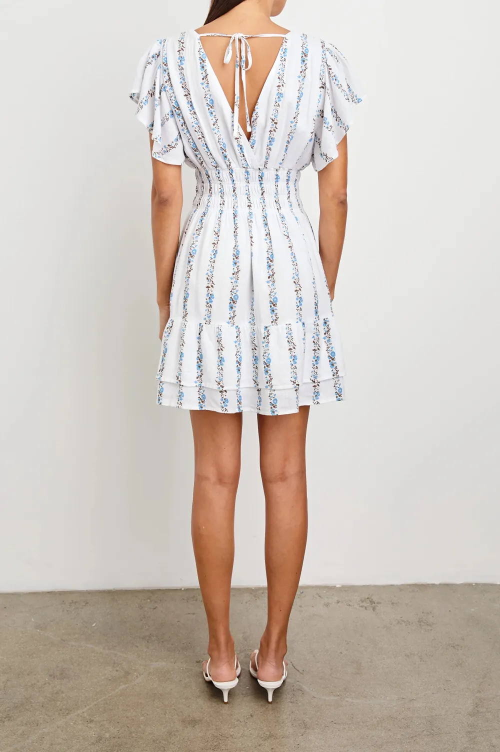 Floral Leaf-Shaped Sleeve Fitted Waist Dress